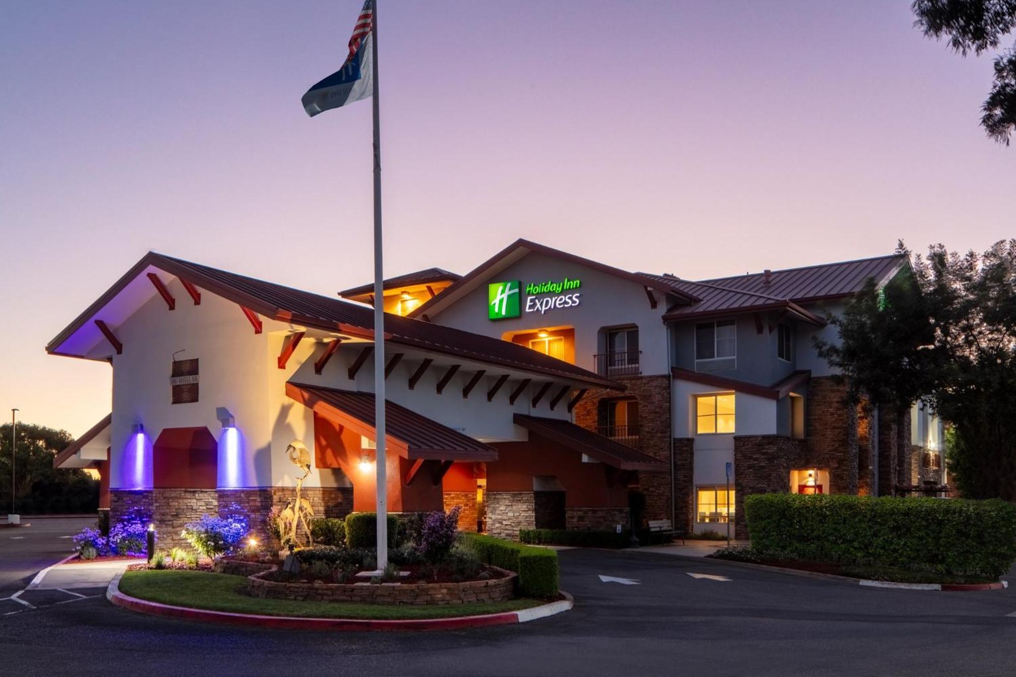 Holiday Inn Express Turlock By Ihg Eksteriør billede