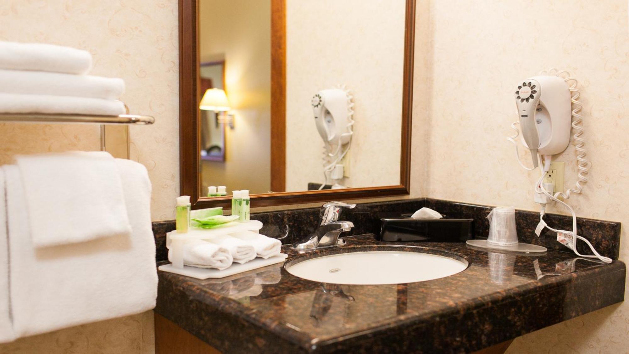 Holiday Inn Express Turlock By Ihg Eksteriør billede