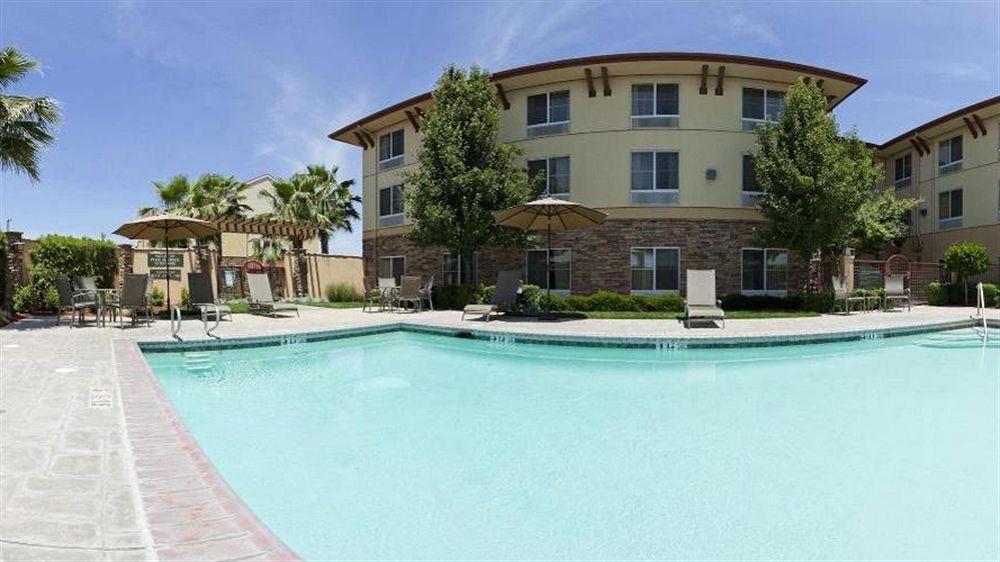 Holiday Inn Express Turlock By Ihg Eksteriør billede